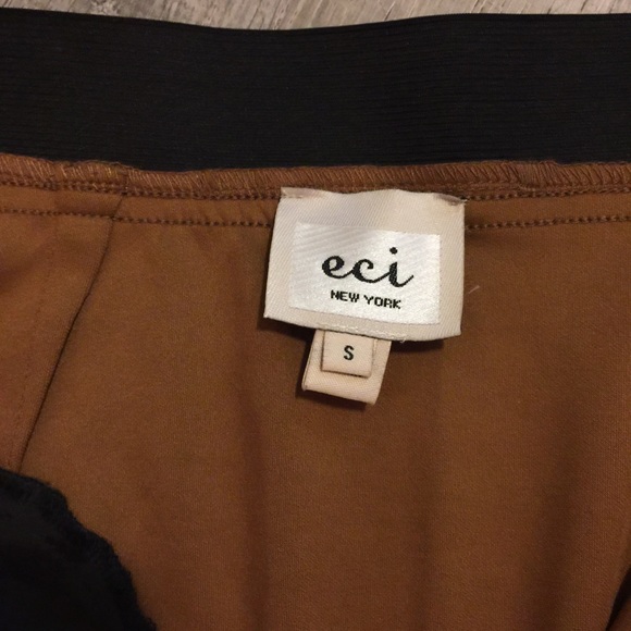 Faux suede and leather above knee zip up skirt - Picture 3 of 3